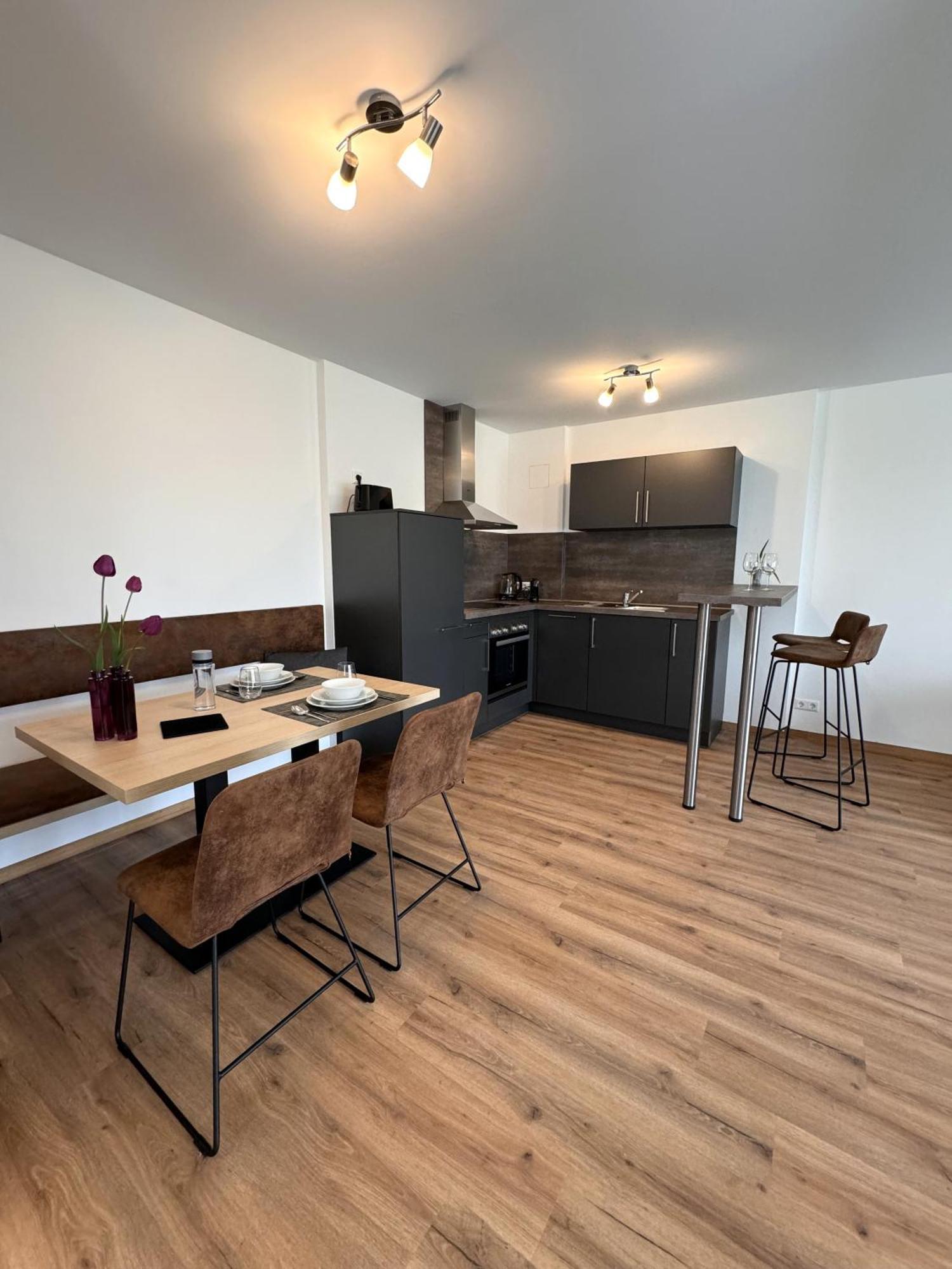 Sonnenhof Apartments บัดเดอร์ไฮม์ ภายนอก รูปภาพ