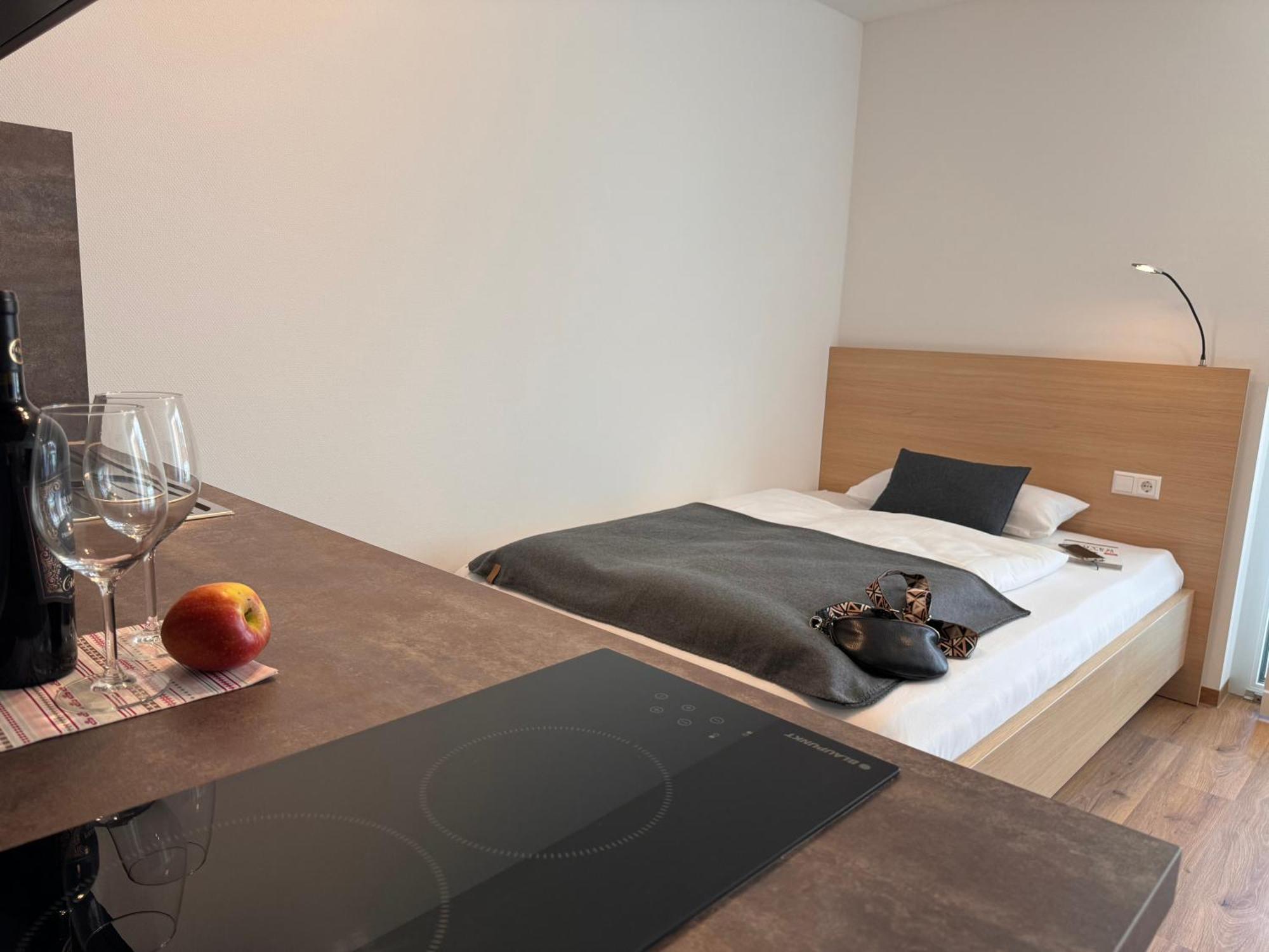 Sonnenhof Apartments บัดเดอร์ไฮม์ ภายนอก รูปภาพ