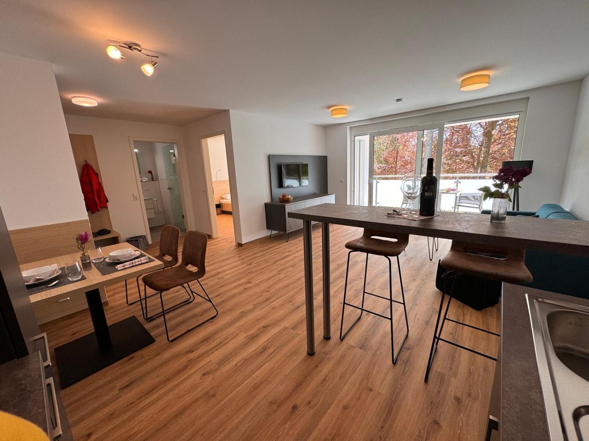 Sonnenhof Apartments บัดเดอร์ไฮม์ ภายนอก รูปภาพ