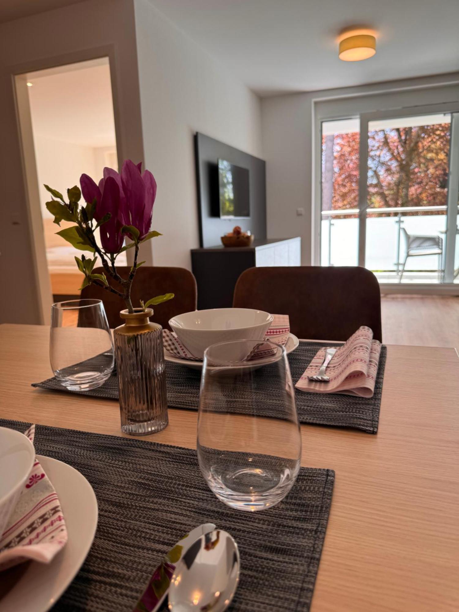 Sonnenhof Apartments บัดเดอร์ไฮม์ ภายนอก รูปภาพ